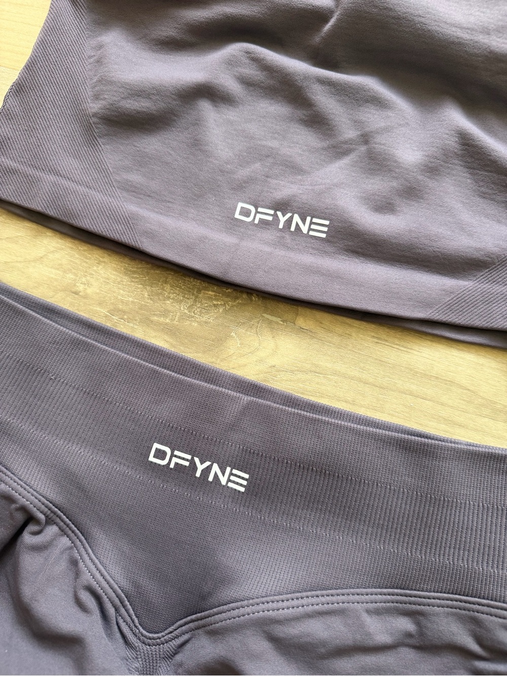 DFYNE workout set as new - Picture 4 of 5